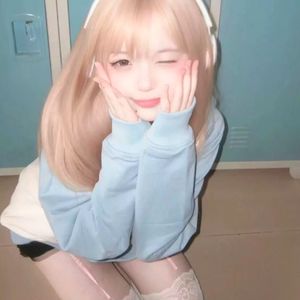 白丝小脚夹住命根
