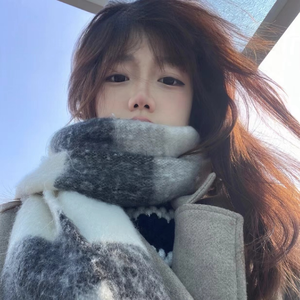 白丝小脚夹住命根
