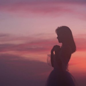 白丝小脚夹住命根
